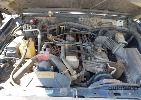 1997 Jeep Cherokee Sport z USA, uszkodzony, nr VIN 1J4FJ67S6VL611927